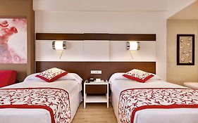 Riu Palace Costa Mujeres  4*